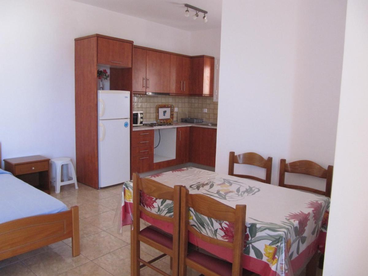 Eugenia Travasarou Sea View Appartments Diakofti Buitenkant foto